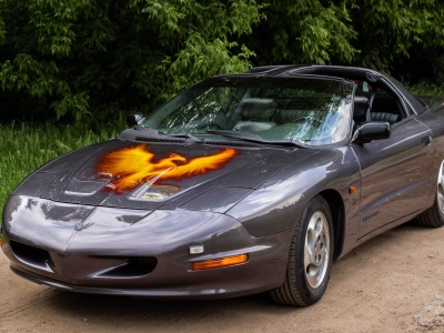 Pontiac Firebird IV generacji z 1996 roku – moja motoryzacyjna pasja