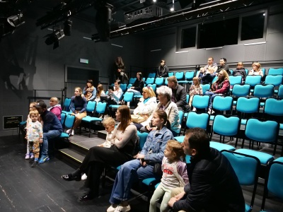 Zwiedzanie teatru z Dyrekcją | obchody Jubileuszu 70-lecia TLiA 