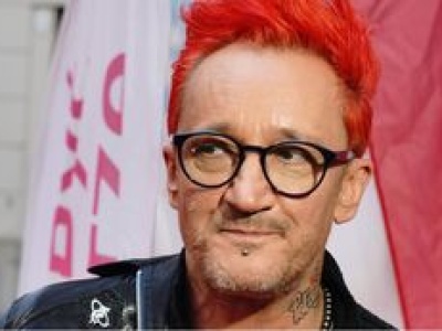 Michał Wiśniewski ma podwójne obywatelstwo. Chętnie uczy syna języka