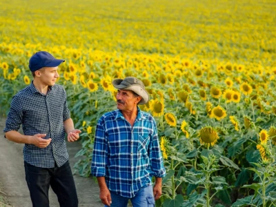 Ubezpieczenie syna jako domownika po utracie pracy: jakie są zasady?