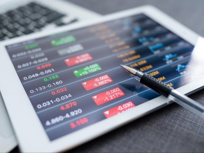 Sesja odwrotu na GPW. NewConnect dalej rośnie i dobija do 20 proc., rekordy na sWIG80