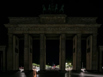 Berlin w ciemności. Atak na infrastrukturę, dziesiątki tysięcy ludzi bez prądu