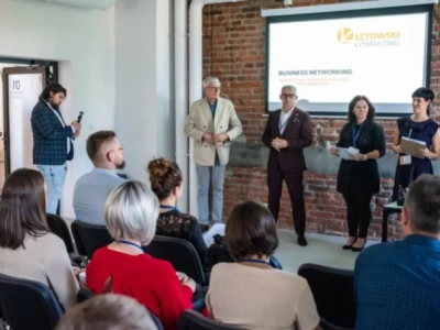 Od pomysłu do biznesu. Przedsiębiorcy otrzymali 100 tysięcy złotych na rozwój