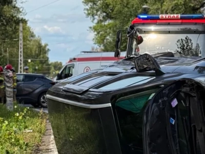 Wypadek w Katowicach. Po zderzeniu samochodów dziecko trafiło do szpitala