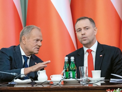 Spory (na chwilę) na bok. PiS i KO współpracę premiera z prezydentem oceniają 