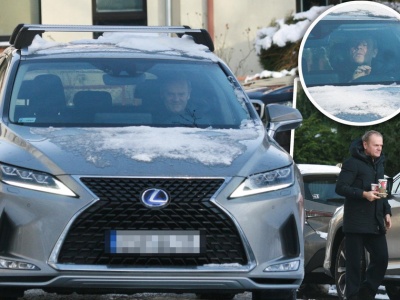 Ukradli Tuskom samochód. Chodzi o lexusa. Premier nie wpisał go do oświadczenia majątkowego