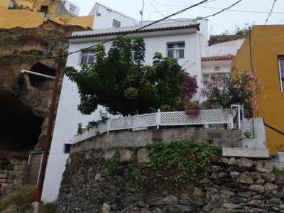 49-latek zabił matkę w Las Palmas. “Rzucała na mnie czary”