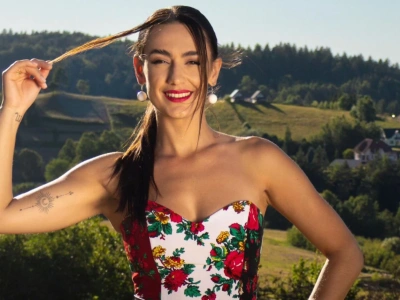 Justyna Lubas i Folkshow z nowością pt. „Korale”