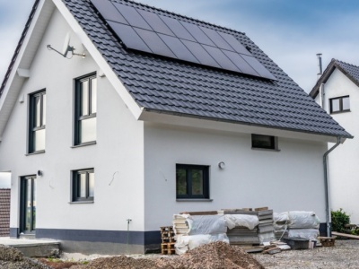 Chwila nieuwagi i żegnaj domu. Eksperci radzą, by zabezpieczyć wartość swojej działki