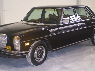 Mercedes 280 W114 1975 – 65000 PLN – Gaj