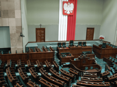 Sejmowa komisja poparła projekt zmiany ustawy o zapasach ropy i gazu