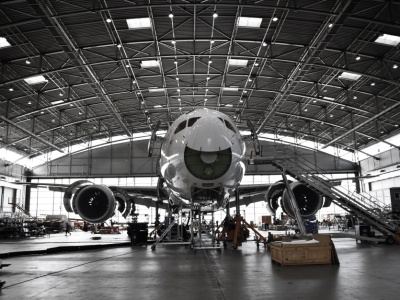 Największe ukraińskie lotnisko jest w Polsce i ma duży problem. Pora na ratunek