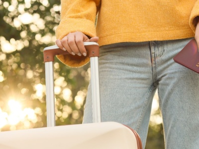 Lepiej uważaj na te gesty w podróży. Jak nie popełnić gafy za granicą?