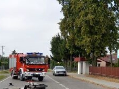 Wypadek w Sitnie: motorowerzysta uderzył w bok samochodu