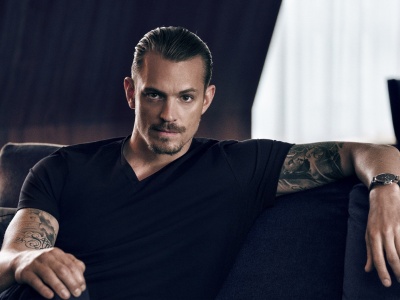 Amazon tworzy serial kryminalny Bishop. Joel Kinnaman wcieli się w detektywa