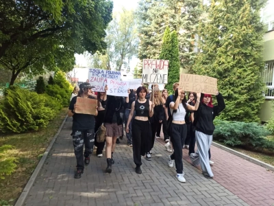 Skandal seksualny w „Odzieżówce”. Dyrektorka szkoły: Zawiedliśmy