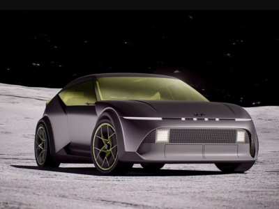 Hyundai zapowiada futurystycznego, elektrycznego kompakta – Concept THREE