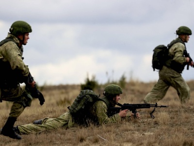 Nie tylko Białoruś. Kogo Kreml ściągnął na manewry Zapad-2025?