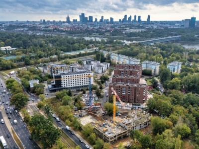 Nowy TBS przy Jagiellońskiej w Warszawie. Nowoczesne mieszkania społeczne z myślą o ekologii i dostępności