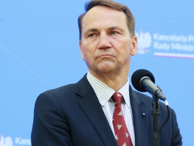 Radosław Sikorski narzeka w Fox News. 