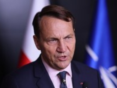 Sikorski w Kijowie o rosyjskiej prowokacji. 