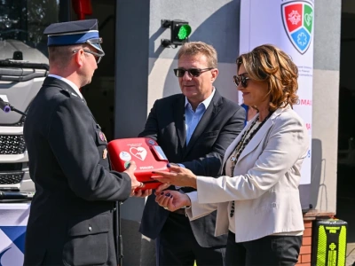 11 defibrylatorów już w OSP. Inicjatywa Fundacji Totalizatora Sportowego obejmie 70 jednostek