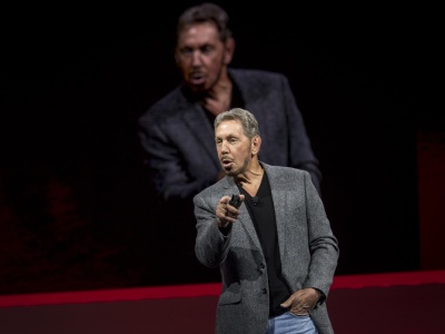 Ekstrawagancki król danych znów na szczycie. Rzuca wyzwanie Muskowi