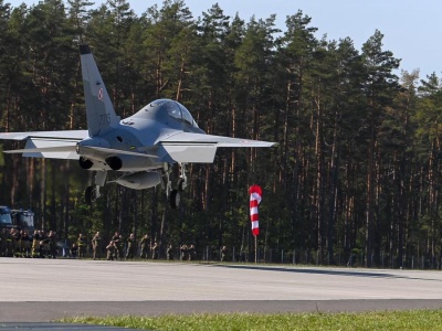 Droga wojewódzka miała zamienić się na pas startowy myśliwców. Wydano nowy komunikat