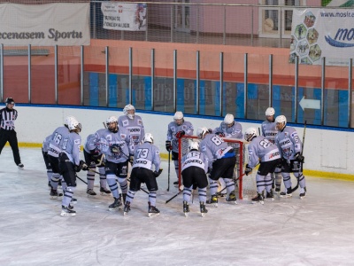 Nowe opłaty dla piłkarek ręcznych, hokeistów i siatkarzy [ Sport ]