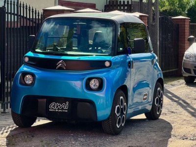 Citroën AMI trafia pod polskie strzechy. Urodą nie grzeszą, ale wyróżniają się na ulicach