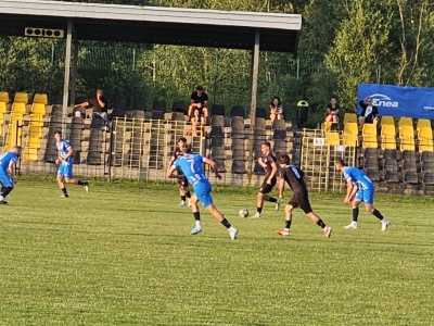 Świętokrzyskie derby w III lidze. Czarni podejmują Spartę