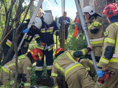 71-latek wpadł do 10-metrowej studni. Cudem przeżył. Oto co go uratowało