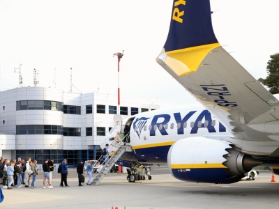 Na pasażerów Ryanair czekają nowe zasady na lotniskach. Będą wysokie kary