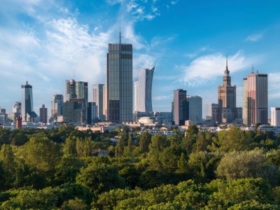 Warszawa miała rosnąć, a hamuje. Koniec marzeń o gigancie