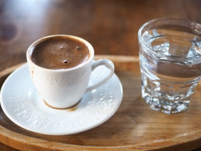 Trzy miasta, w których kawa jest najtańsza. Kosztuje mniej niż bilet tramwajowy