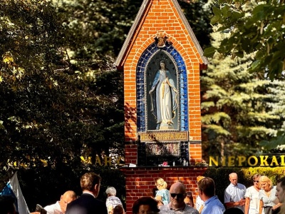 Kapliczki w Gietrzwałdzie odzyskują blask. Wierni zobaczą je w pełnej krasie na odpuście