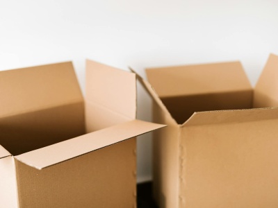 Zamówił urządzenie do usuwania wgnieceń, dostał garnek. 52-latek padł ofiarą oszustwa