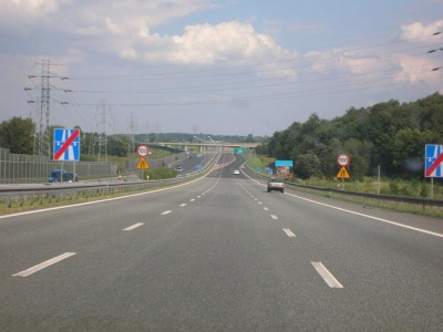 Autostrada A2 znowu droższa – a bramki wciąż jak z PRL-u!