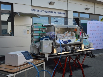 Szansa na życie w drodze do szpitala. Nowy program w Krakowie dla noworodków z niedotlenieniem