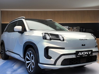 GAC otworzył pierwszy salon w Polsce. Pogromca Skody za 179 tys. zł