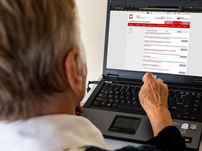 Polacy tropią nieprawidłowości podatkowe. Coraz więcej tzw. donosów trafia do jednostek KAS