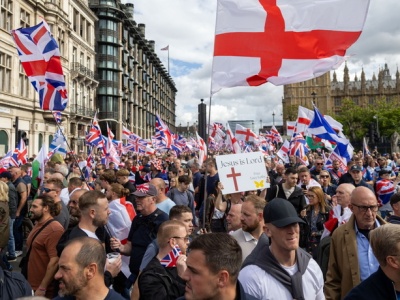 Patriotyczna i antyimigrancka manifestacja w Londynie. Ponad 110 tys. uczestników Marszu „Zjednoczyć Królestwo”