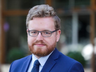 Minister tłumaczy opóźnienie ws. AI Act. 