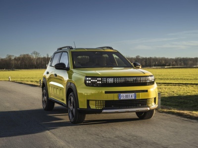 Nowy Fiat Grande Panda Elektro La Prima 2025 oczami niemieckich dziennikarzy.