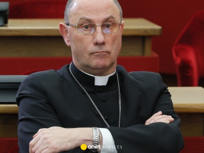 Atak na księdza podczas mszy. Prymas Polski: to nie powinno mieć miejsca