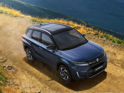 Nareszcie! Suzuki Vitara dostaje automat. Czy to brakujący element układanki na drodze do rynkowego sukcesu?