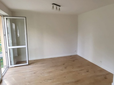 Rynek zawodzi, TBS-y stoją w miejscu