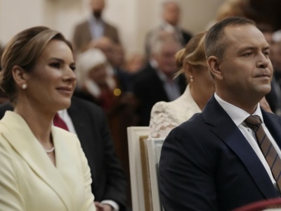 Nawroccy na dożynkach. Ekspertka zwraca uwagę na interesujący detal u pierwszej damy