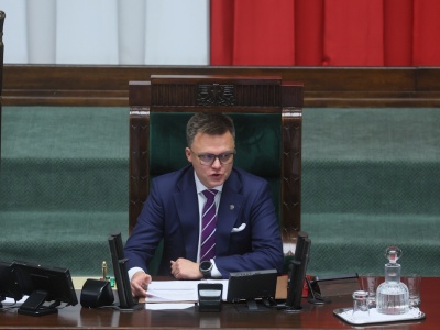 Tusk przejmie Polskę 2050 Hołowni? Onet o problemach partii