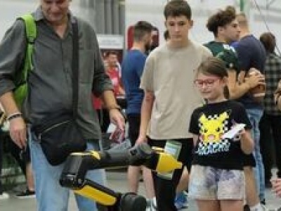 Lubelski Piknik Naukowy: nauka, pasja i pomoc dla Frania